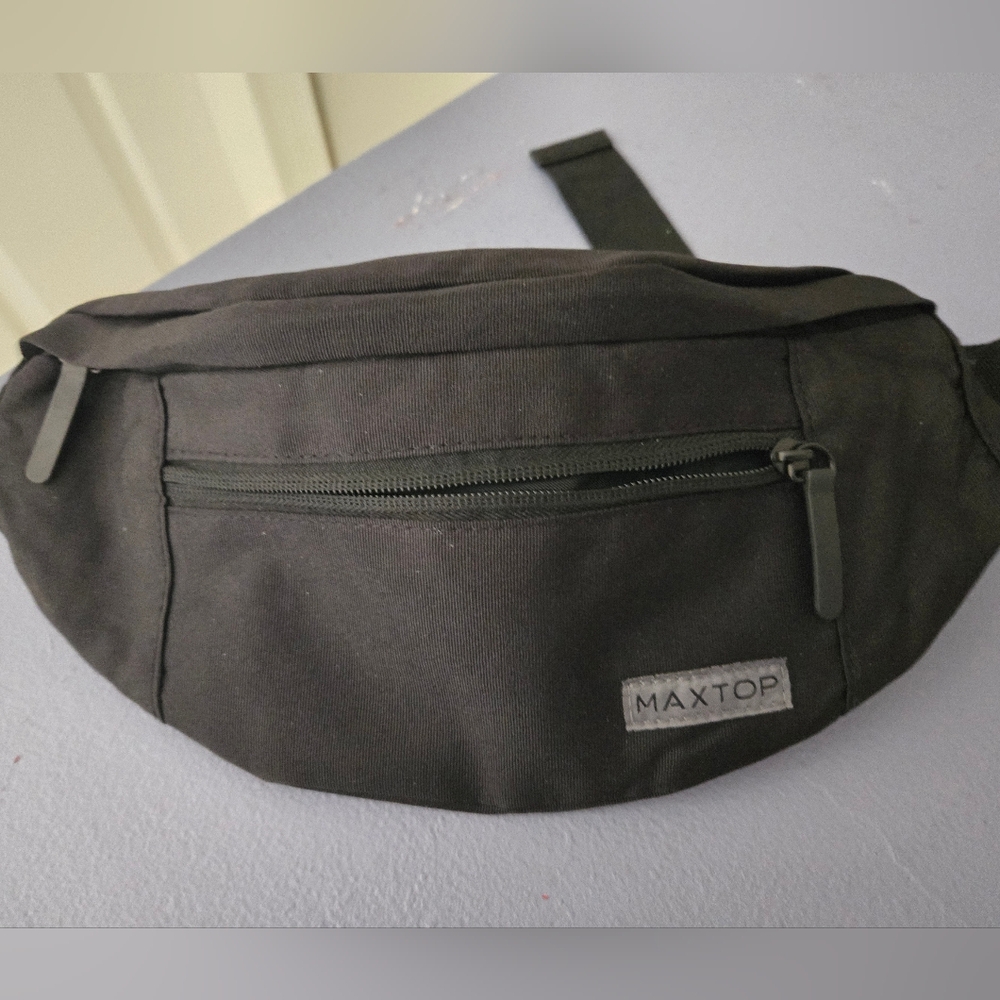 fanny pack NWOT